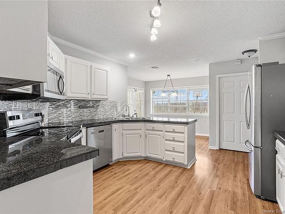 4th image of 5710 Barrett Ln