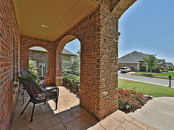 3rd image of 5521 NW 125th Ct