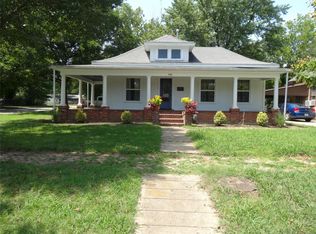 548 S Pine St, Nowata, OK 74048