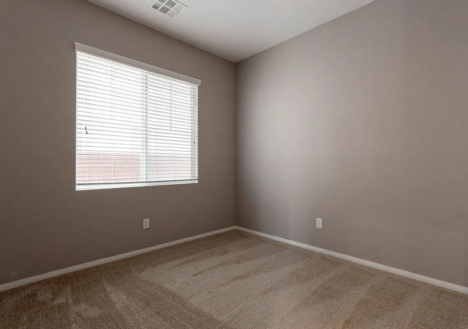 9820 November Rain Street, Las Vegas, Nevada 89178 — Photo 2