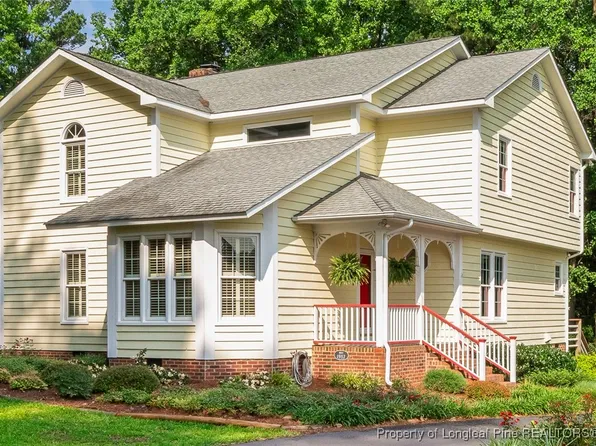 1718 Carthage St, Sanford, NC 27330