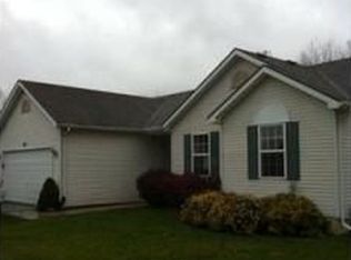 663 Cattail Ln, Pinckney, MI