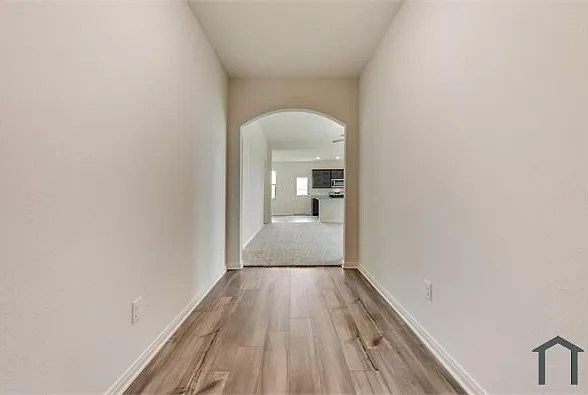 833 Serena Dr — Photo 13