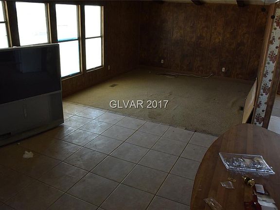 5th image of 1060 E Isola Dr