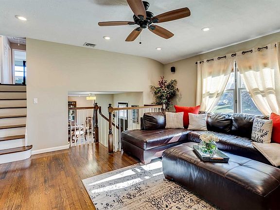 2nd image of 53 Roberta Ave