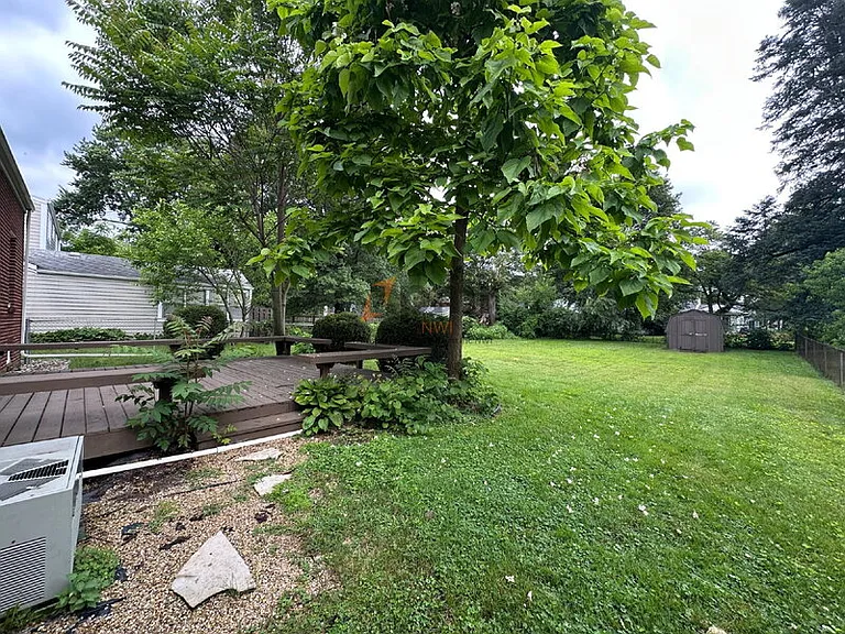 811 Institute St — Photo 22