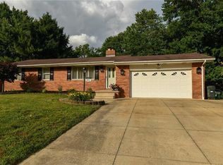 3885 N Glenridge Rd, Akron, OH 44319