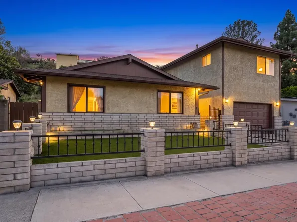 4621 Chateau Dr, San Diego, CA 92117