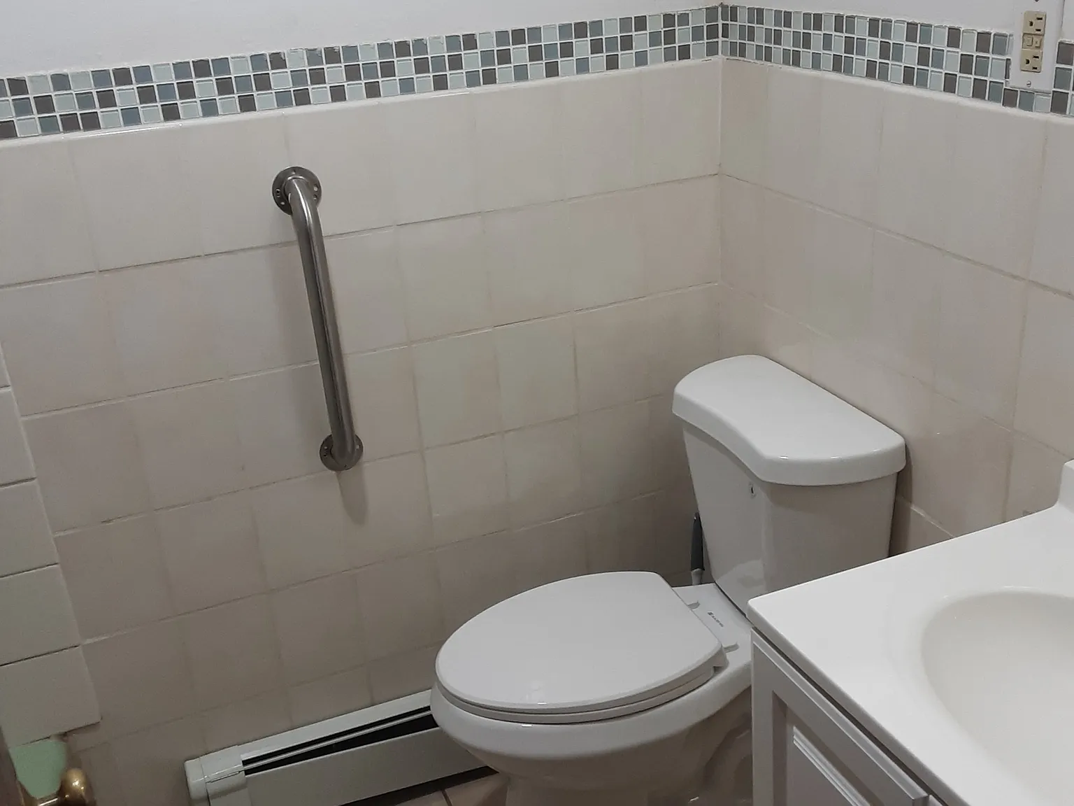 415 Whittaker Rd — Photo 2