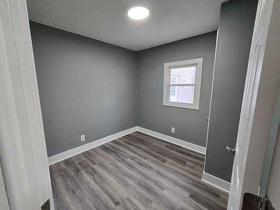 5th image of 2500 Redgate Ln