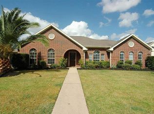 2302 Greenthread Dr, League City, TX 77573