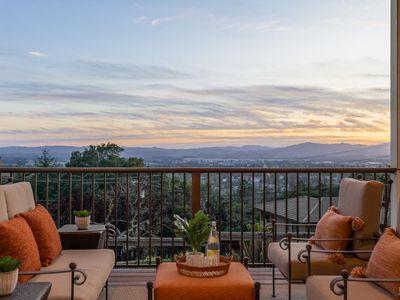 1335 Wikiup Drive, Santa Rosa, CA, 95403