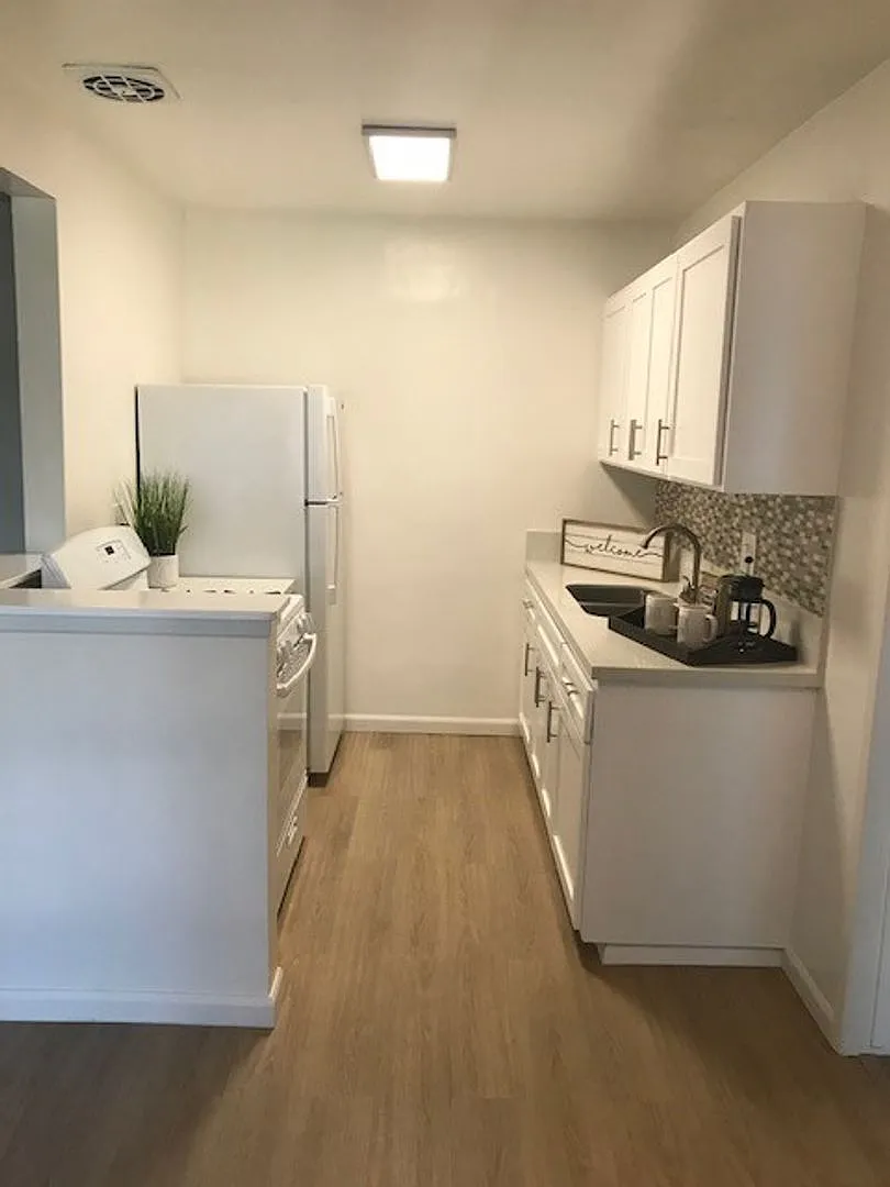 1 bed, 649 sqft, $2,050 — Photo 4