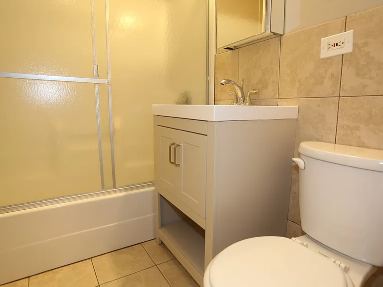 5208 N Sawyer Ave #2 — Photo 18