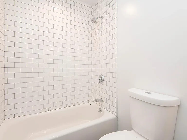 3933 Marathon St #104-B — Photo 13