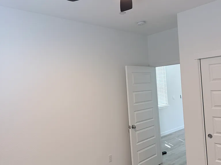 12628 Hereford Ave — Photo 17