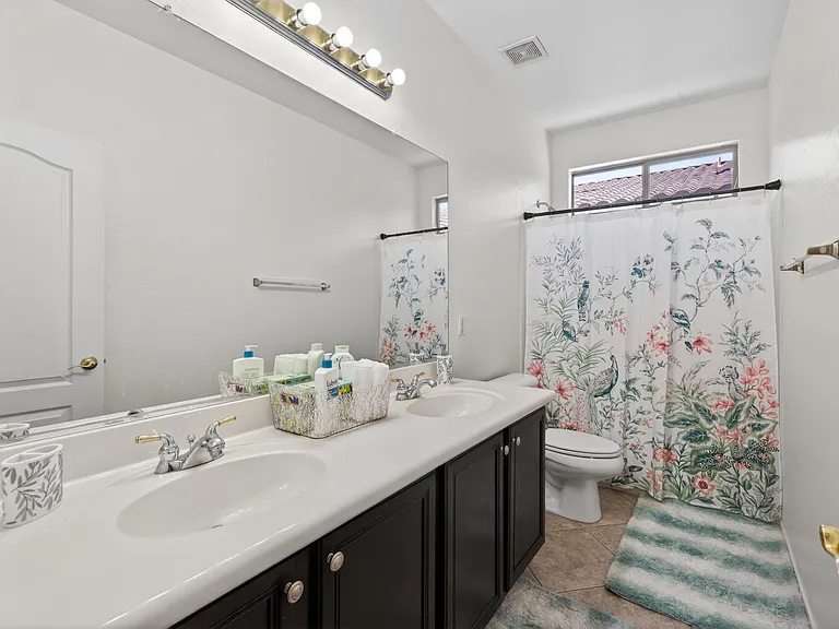 17846 W Buckhorn Dr — Photo 54