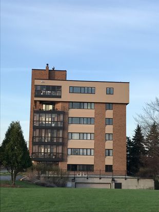 2130 Lost Dauphin Rd Unit 4N, De Pere, WI 54115