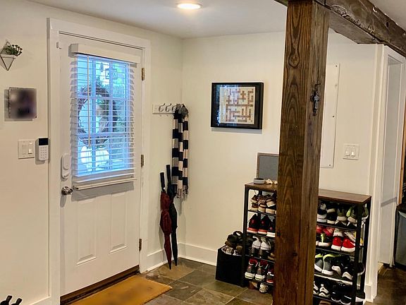3rd image of 214 E Gwinnett St #1