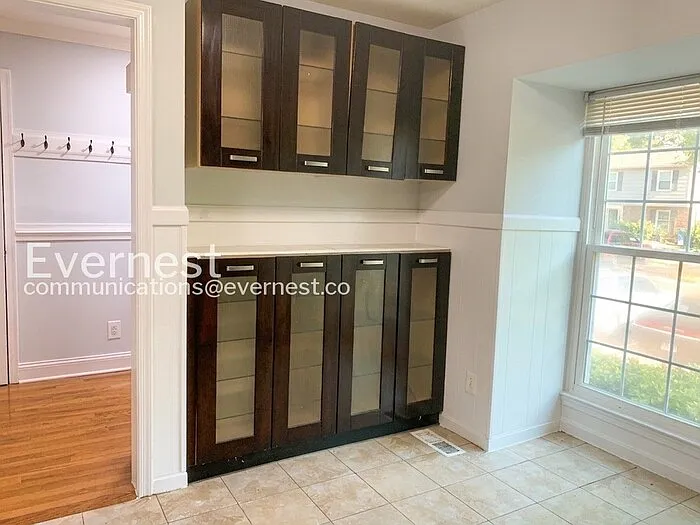 11162 Soldiers Ct — Photo 4