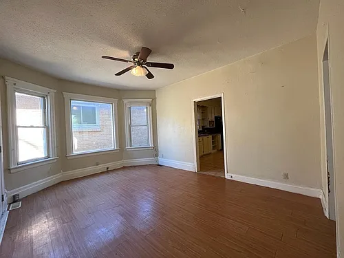 806 Marentette Ave #1 Photo 1