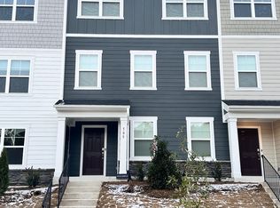 505 Light Oak Way, Apex, NC 27539