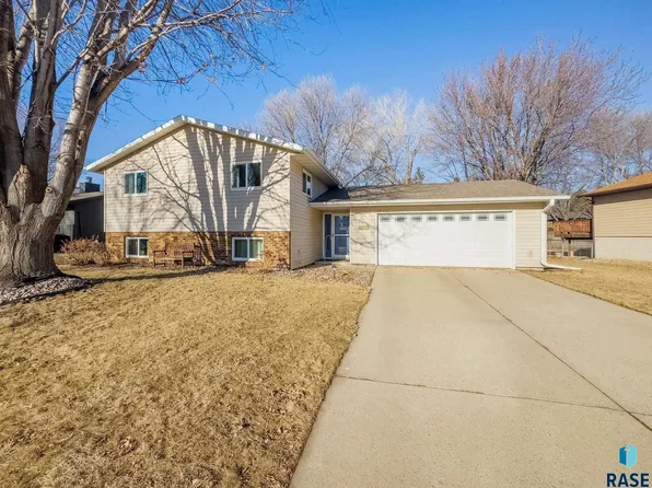 4109 S Arden Ave, Sioux Falls, SD 57103
