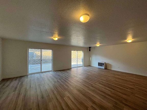 3rd image of 813 Sutter St