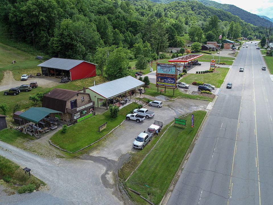1st image of 20 Swanger Ln
