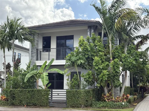 8217 NW 46th St, Doral, FL 33166