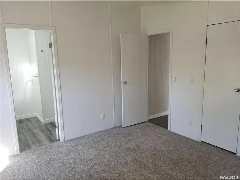 1020 Linden St — Photo 7