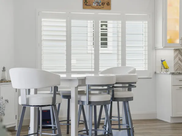 220 Mockingbird Ln, Englewood, FL 34223