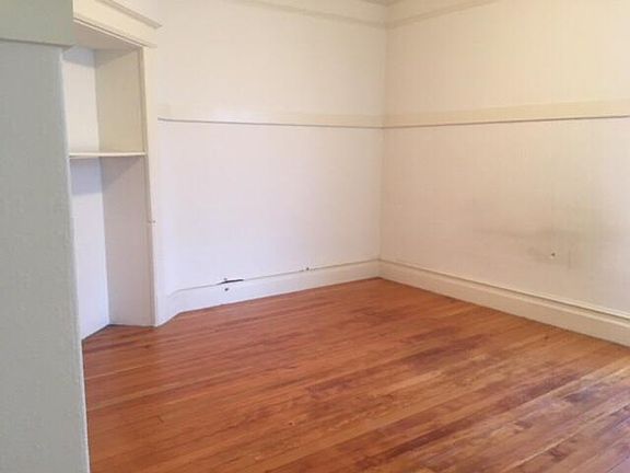 5th image of 1308 Minna St