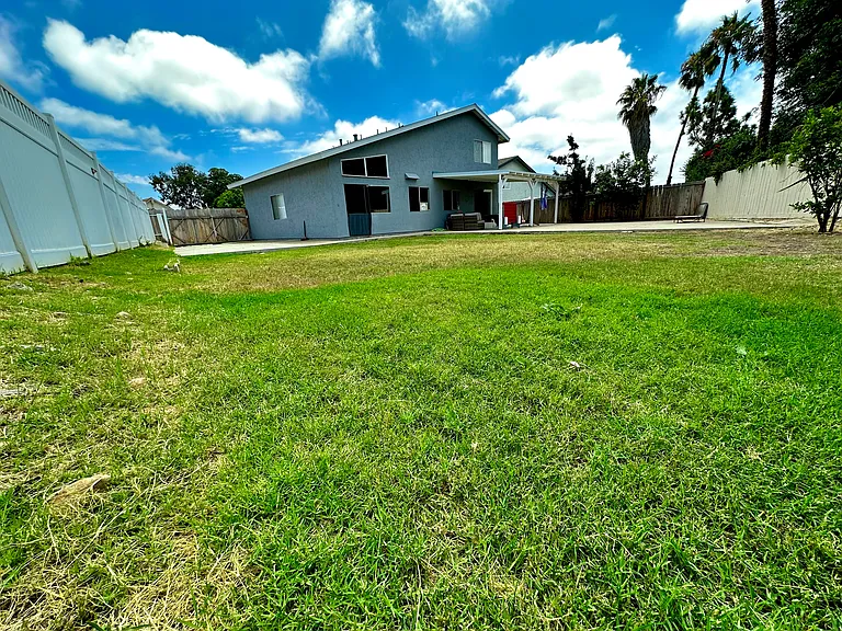 1564 Skylark Way — Photo 30