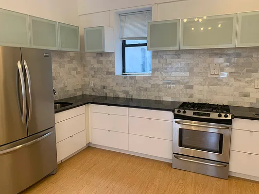 Rented by Roomeze | media 33