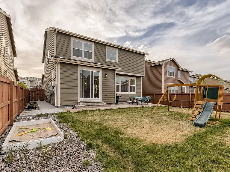 14960 Chicago St — Photo 40