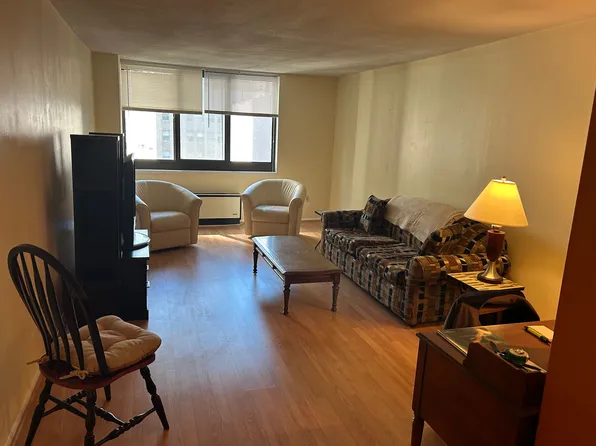 1420 Locust St APT 14C, Philadelphia, PA 19102