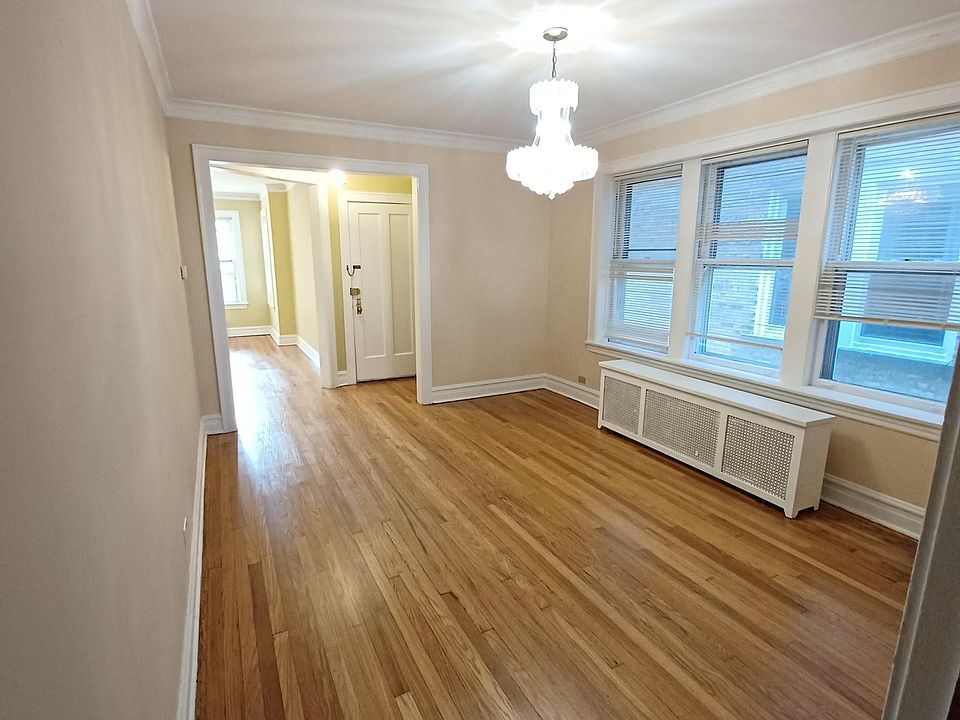DINNING ROOM