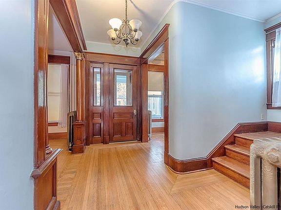3rd image of 22 Church Ave