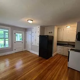 3131 S Main St — Photo 2
