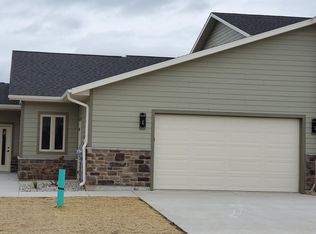 420 Louis Ln, Baraboo, WI 53913