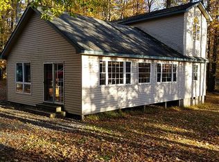 120 Crest Hl, Canadensis, PA 18325