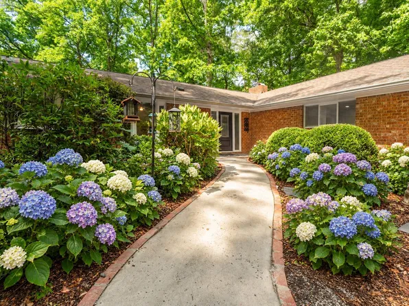 508 Hawthorne Ln, Chapel Hill, NC 27517