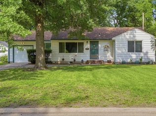2151 SW Burnett Rd, Topeka, KS 66614
