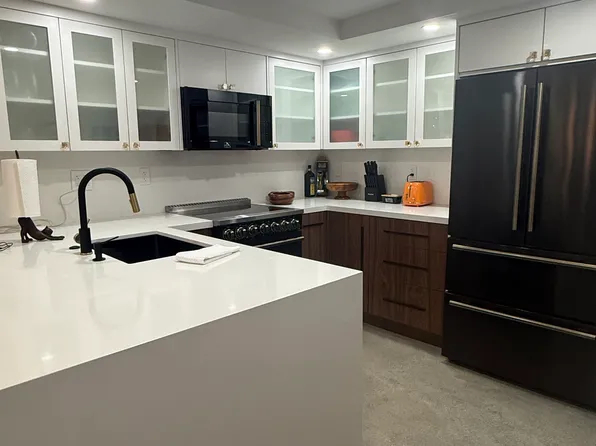 500 E Amado Rd, Palm Springs, CA
