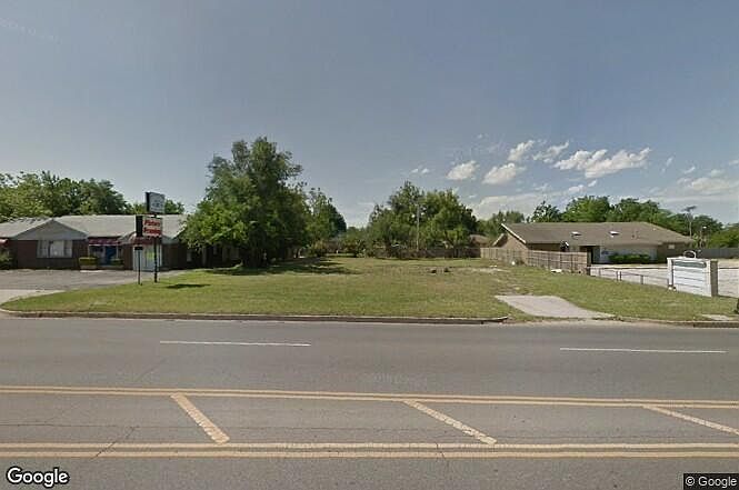 1st image of 1132 SW 44th St