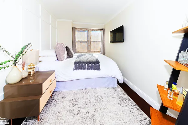 Sold by Brown Harris Stevens | media 6