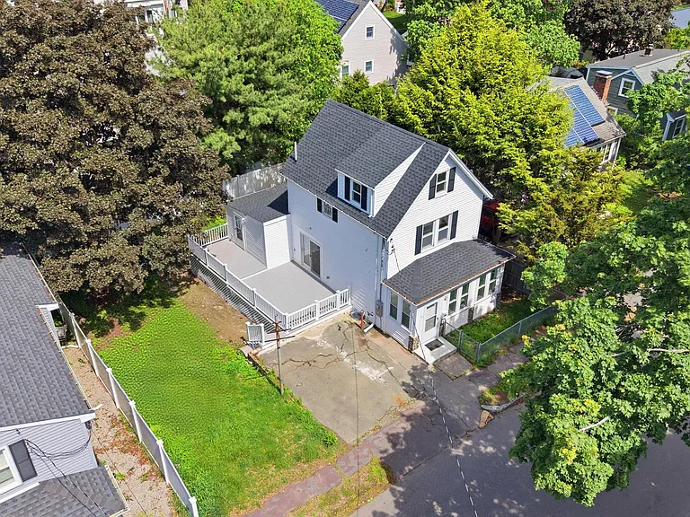 35 Williams St — Photo 20