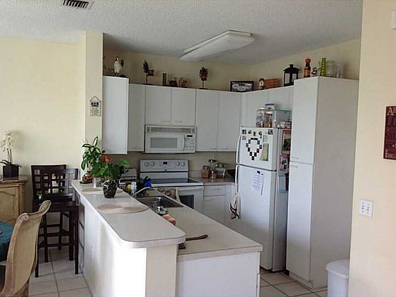 4th image of 797 NW 151st Ave