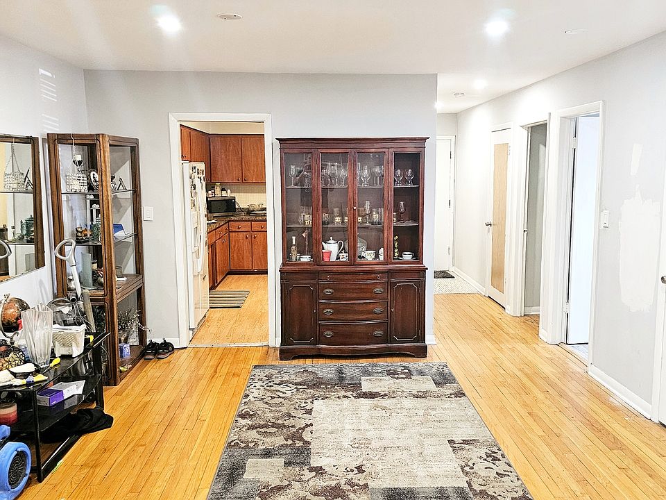 2nd image of 3151 Paris Ave APT 108